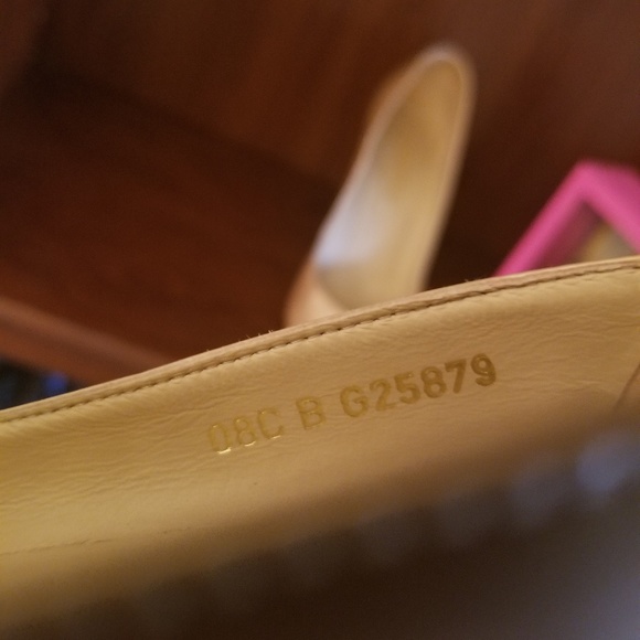 Authentic Chanel pumps - Picture 5 of 5